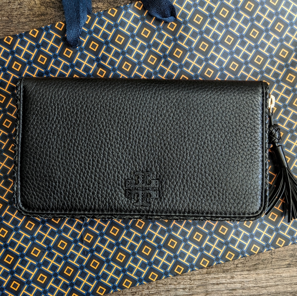 NWT Tory Burch Black Leather Continental Wallet